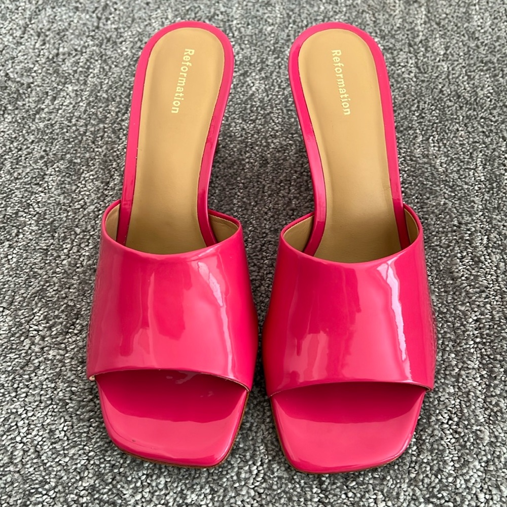 Brand new Reformation Enya Wedge Sandal